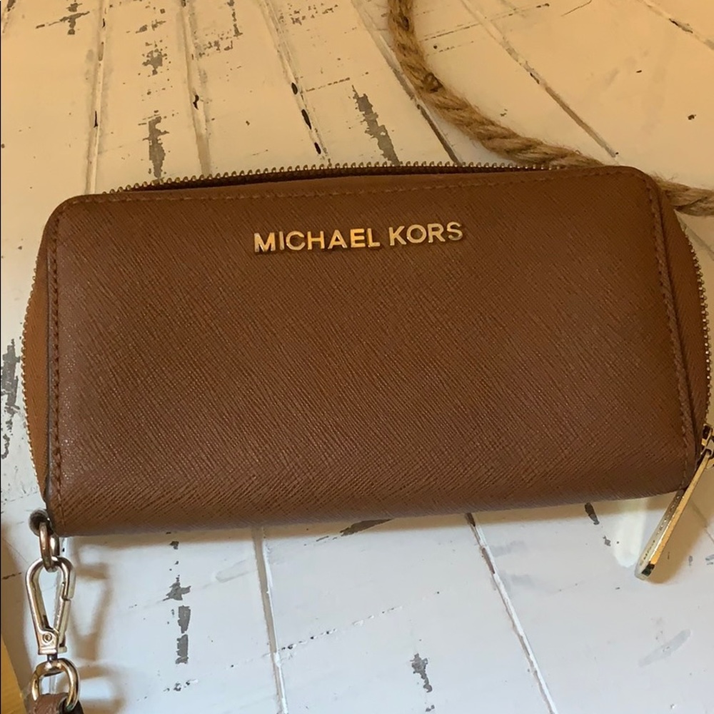 Michael Kors Wristlet
